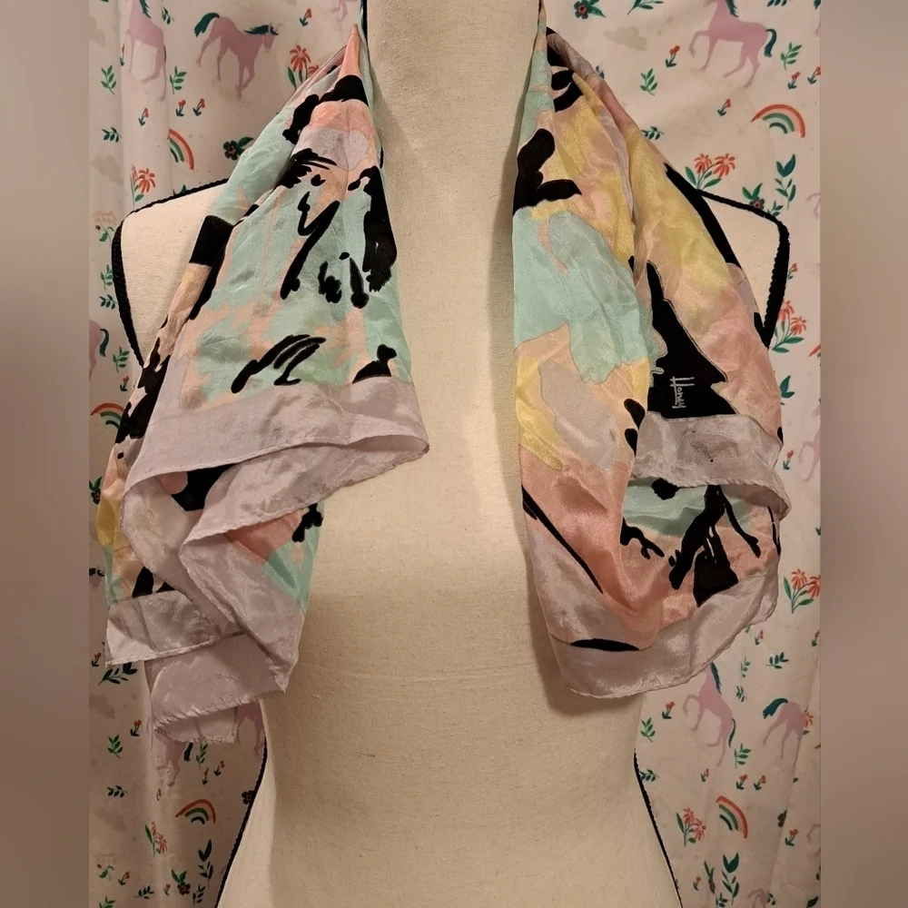 EUC Vintage 80s Honey Silk Pastel Graphic Retro Boho Neutral Casual Scarf Wrap